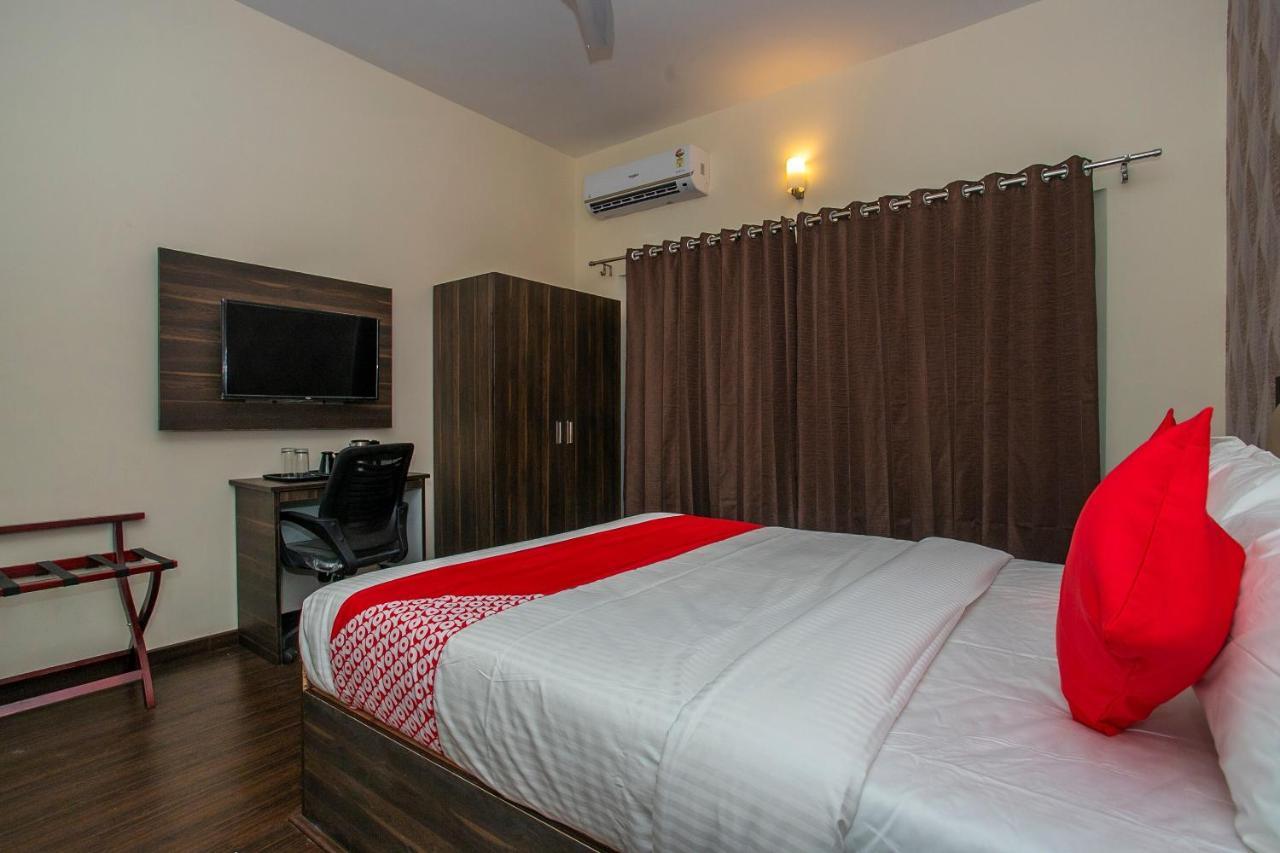 Collection O Premium Eden Au Lac Near Sri Someshwara Swami Temple Μπανγκαλόρ Εξωτερικό φωτογραφία