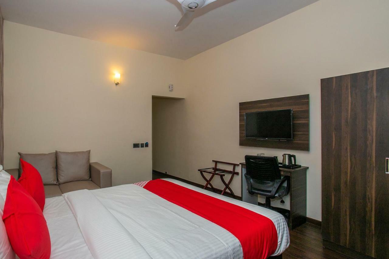 Collection O Premium Eden Au Lac Near Sri Someshwara Swami Temple Μπανγκαλόρ Εξωτερικό φωτογραφία